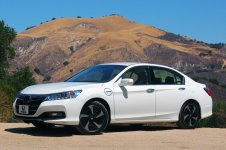 2014-honda-accord-phev-fd.jpg