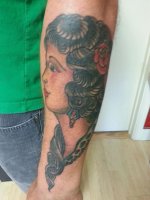 tat girl2.jpg