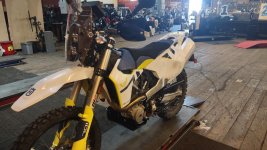 701amc.jpg 701amc.jpg