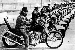 biker cops.jpg