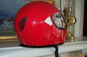 helmet02.jpg helmet02.jpg