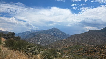 4. Kings Canyon National Park.JPG