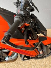 KTM pic-5.jpg
